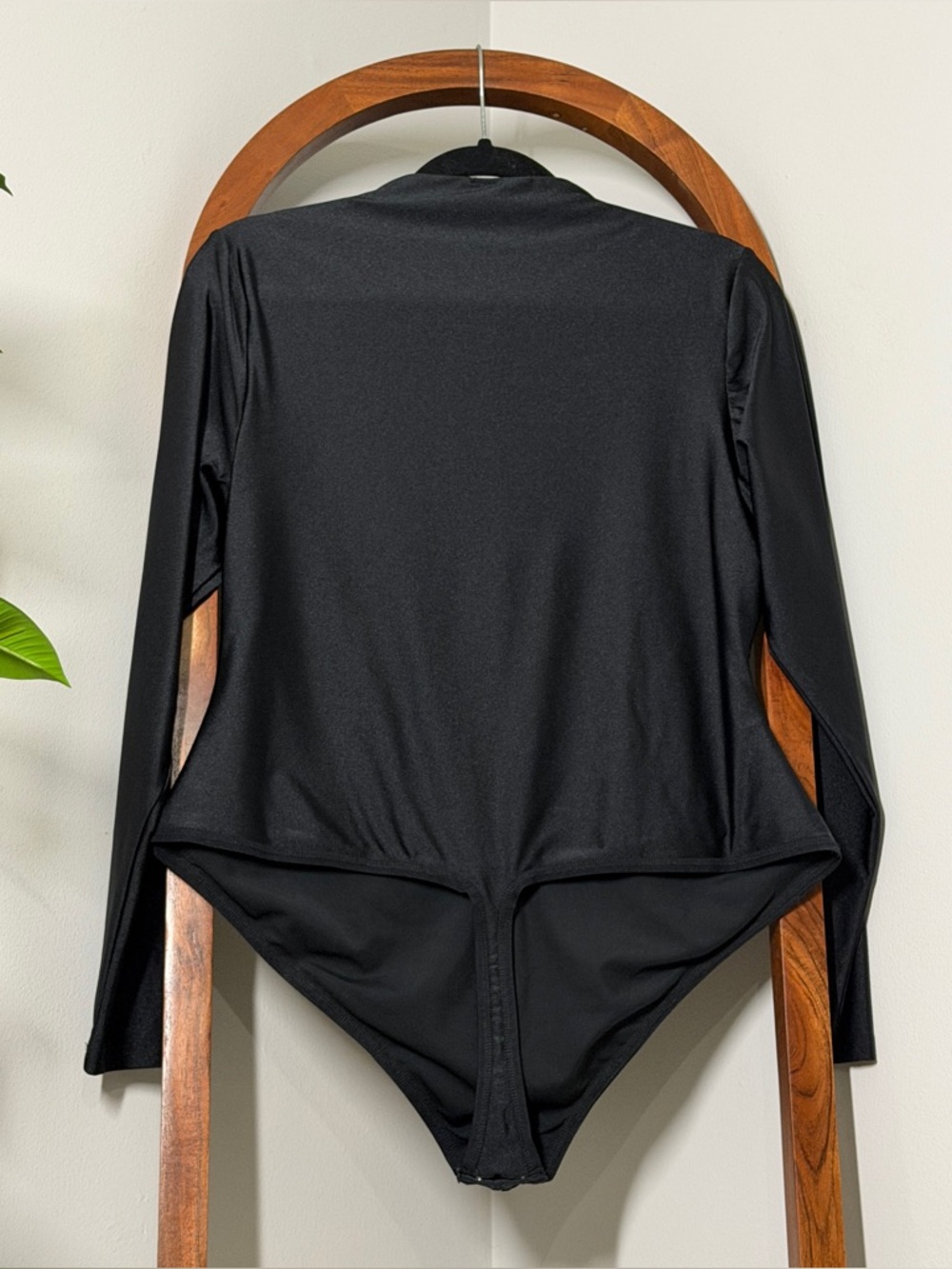 SKIMS 3X Black Disco Mock Neck Long Sleeve Thong Bodysuit - Picture 3 of 10